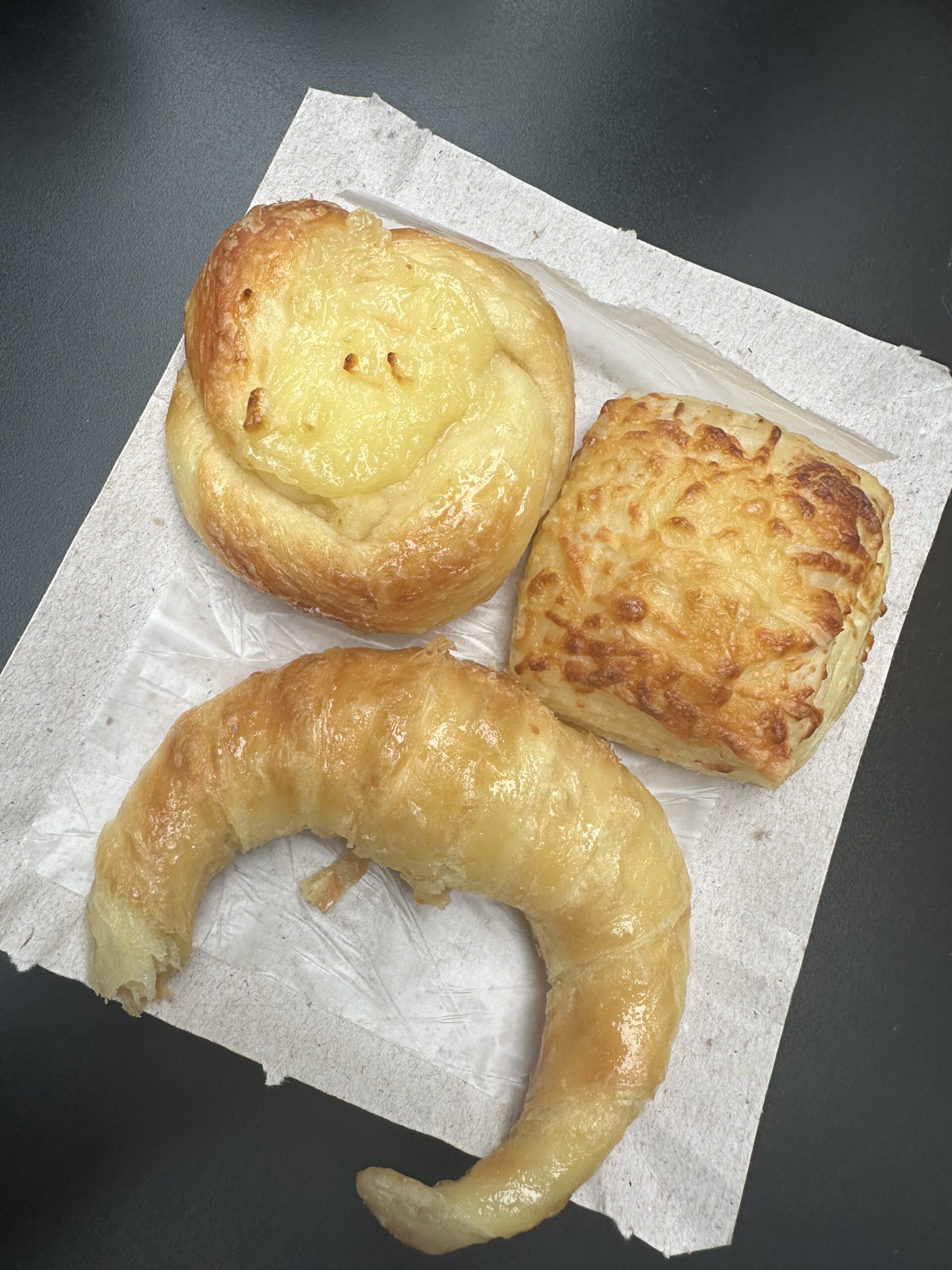 buttery and creamy bizcochos